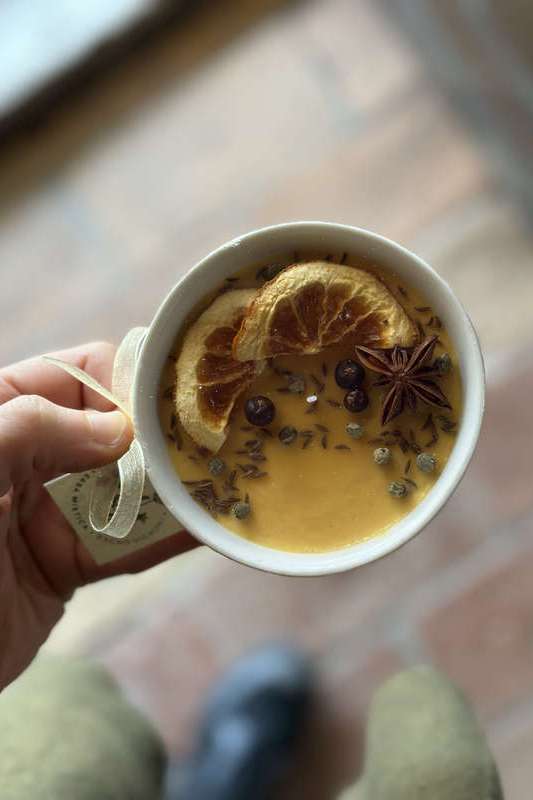 Candela tazza ARANCIO ERBA MISTICA | Acquista Online Erba Mistica