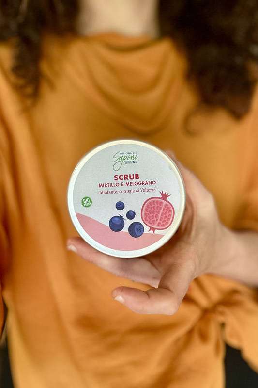 Scrub Corpo Mirtillo e Melograno OFFICINA DEI SAPONI | Acquista Online Erba Mistica