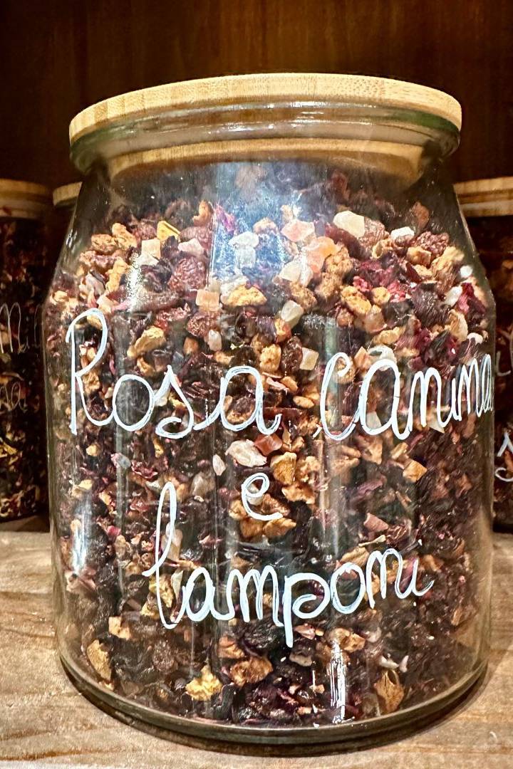 Infuso Rosa Canina Lamponi ERBA MISTICA | Acquista Online Erba Mistica